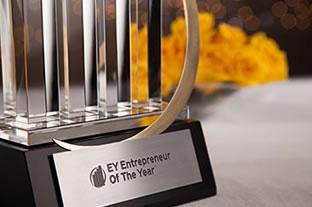 pic-201811-eoy-trophy